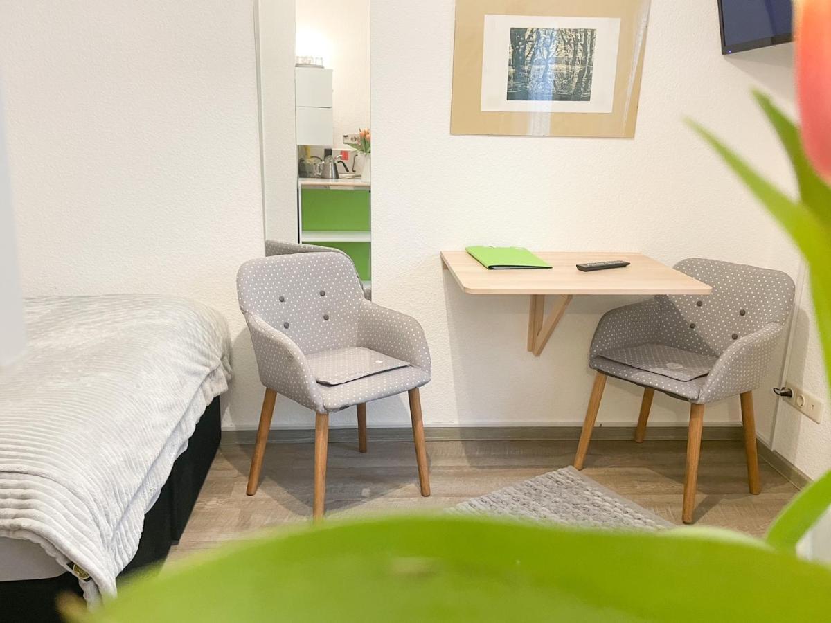 Ferienzimmer Adalonia Hotel Грайфсвалд Екстериор снимка